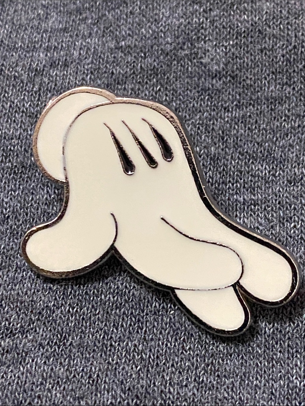 Disney Pin Mickey Mouse White  Glove Enamel Pin three Fingered icon.